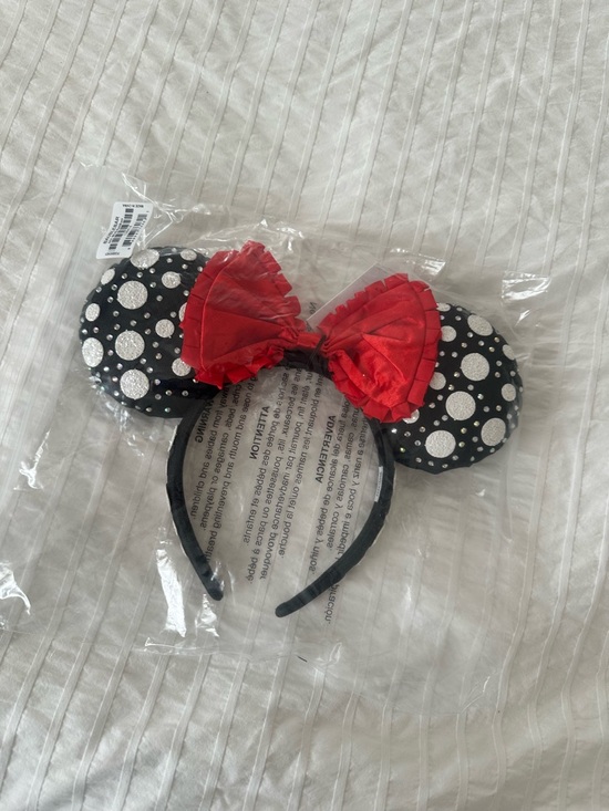 Disney Christmas 2025 Lil Rin Rin Plush Badge Red New